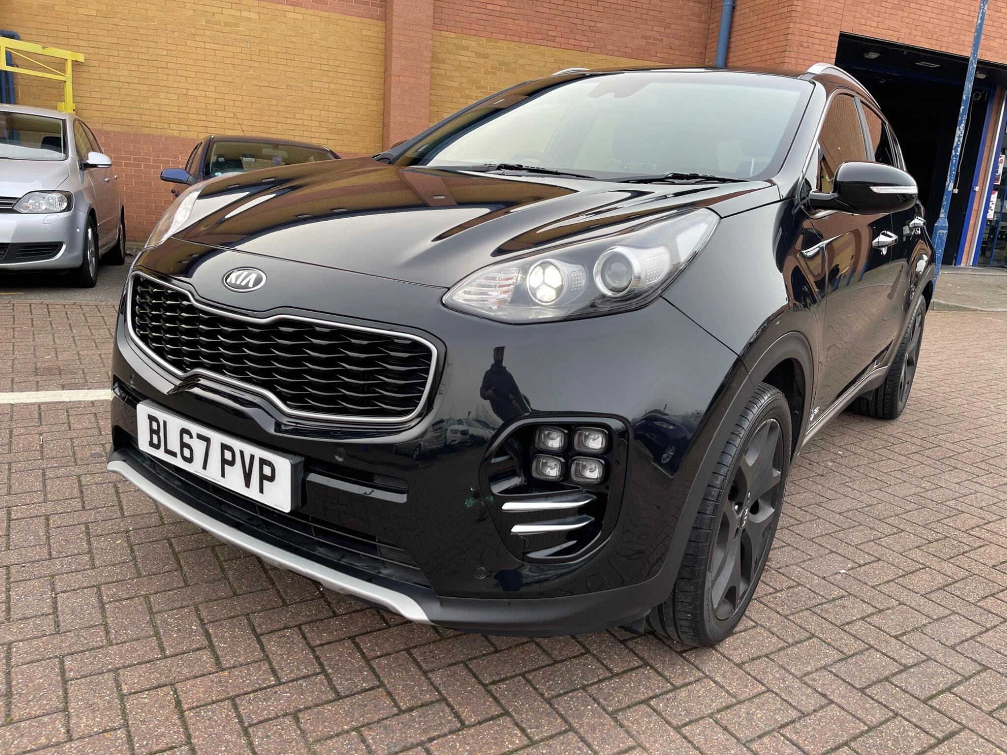 2017 Kia Sportage 1.6 T-GDi GT-Line DCT AWD — photo 3