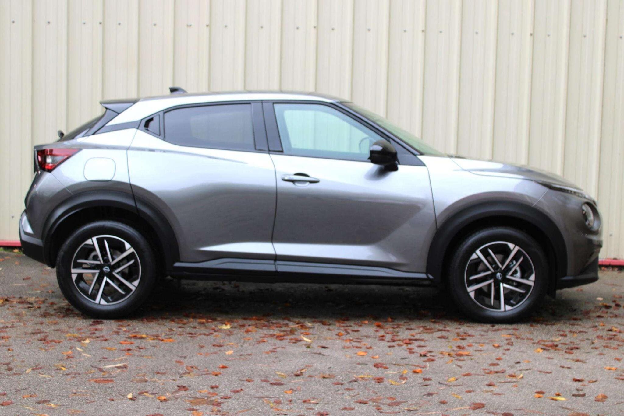 2025 Nissan Juke N-Connecta Auto — photo 3