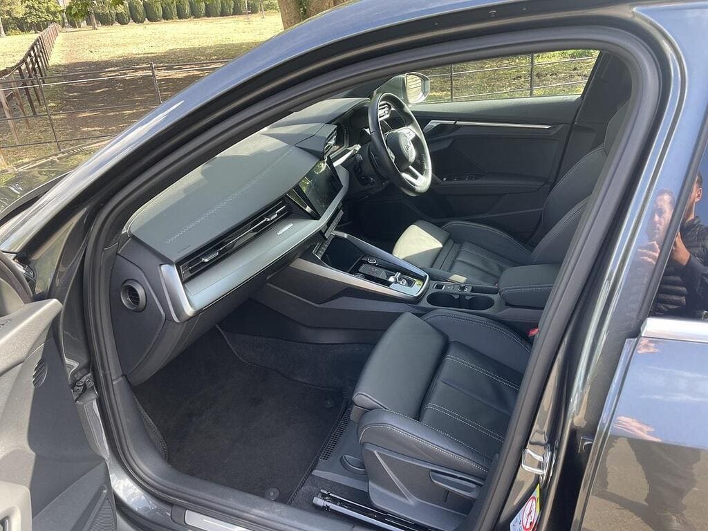 2021 Audi A3 1.5 TFSI 35 S line Sportback S Tronic — photo 3