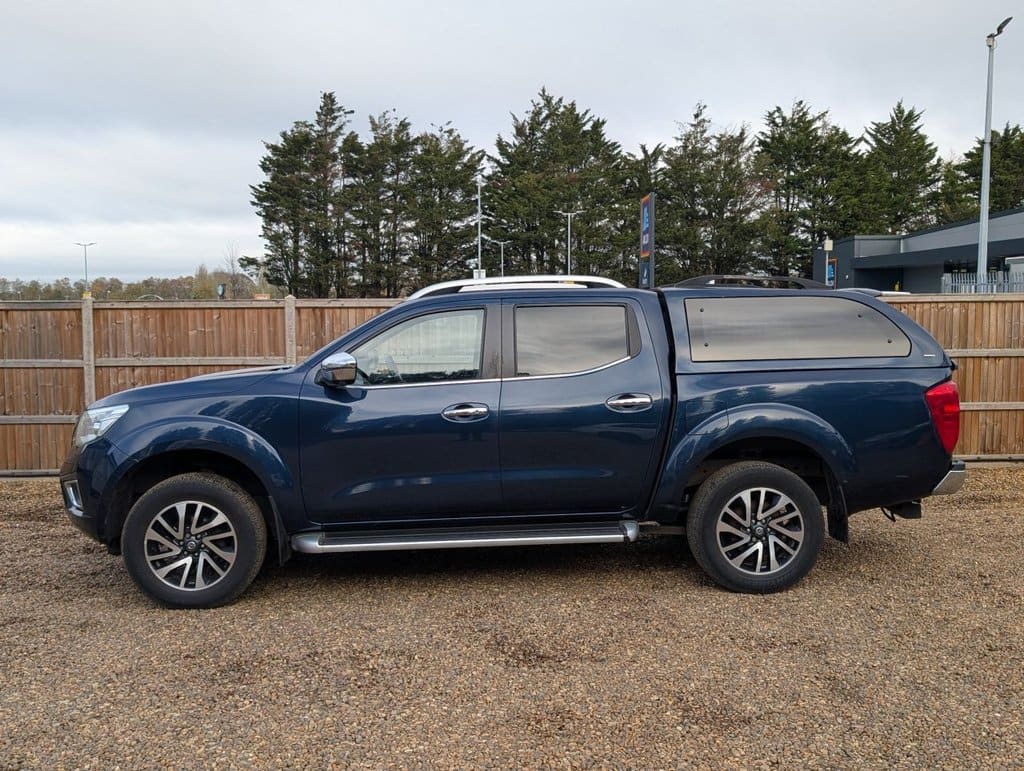 2019 NISSAN NAVARA 2.3 dCi Tekna Pickup Double Cab — photo 2