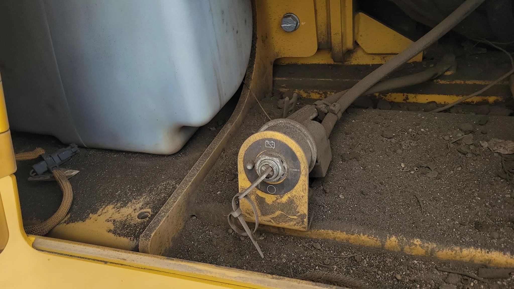 2015 CATERPILLAR D6K2 XL for sale $48,500