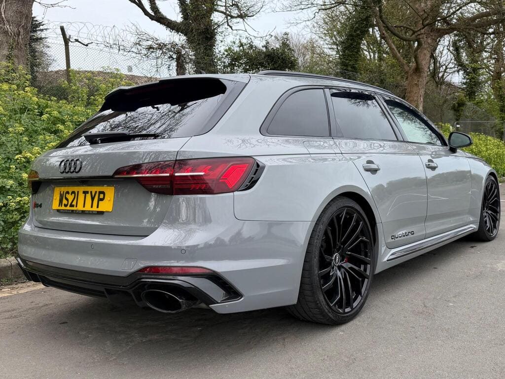 2021 Audi RS4 Avant 2.9 TFSI V6 Carbon — photo 3