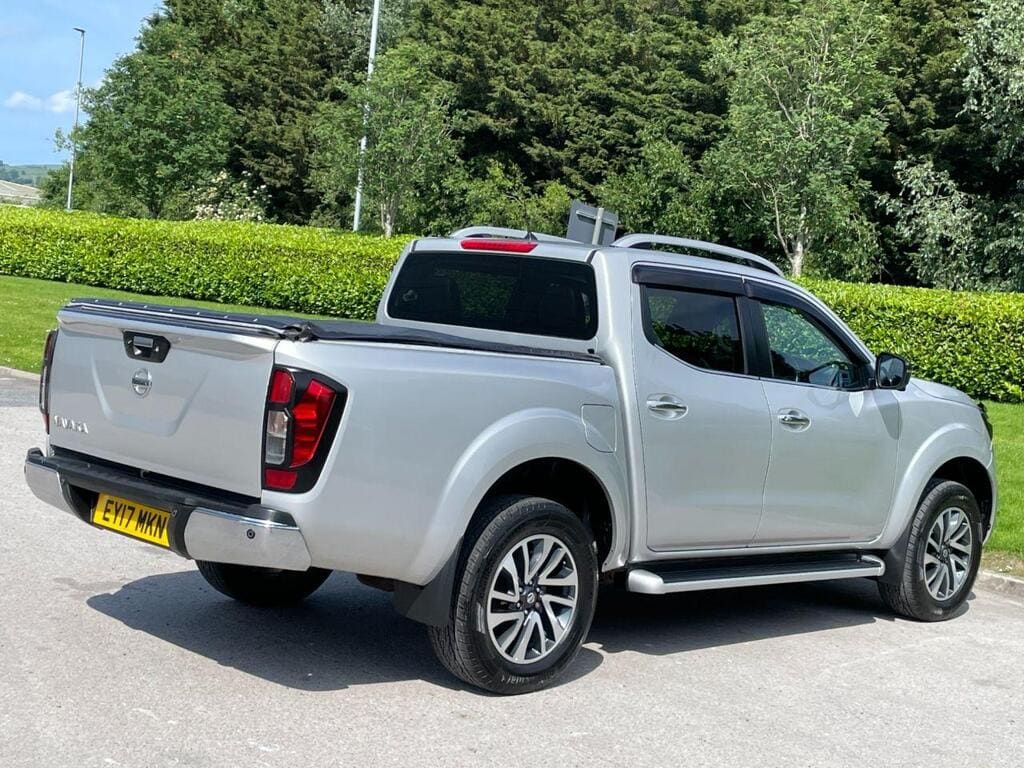 2017 Nissan Navara 2.3 dCi Tekna Double Cab Auto 4WD — photo 2