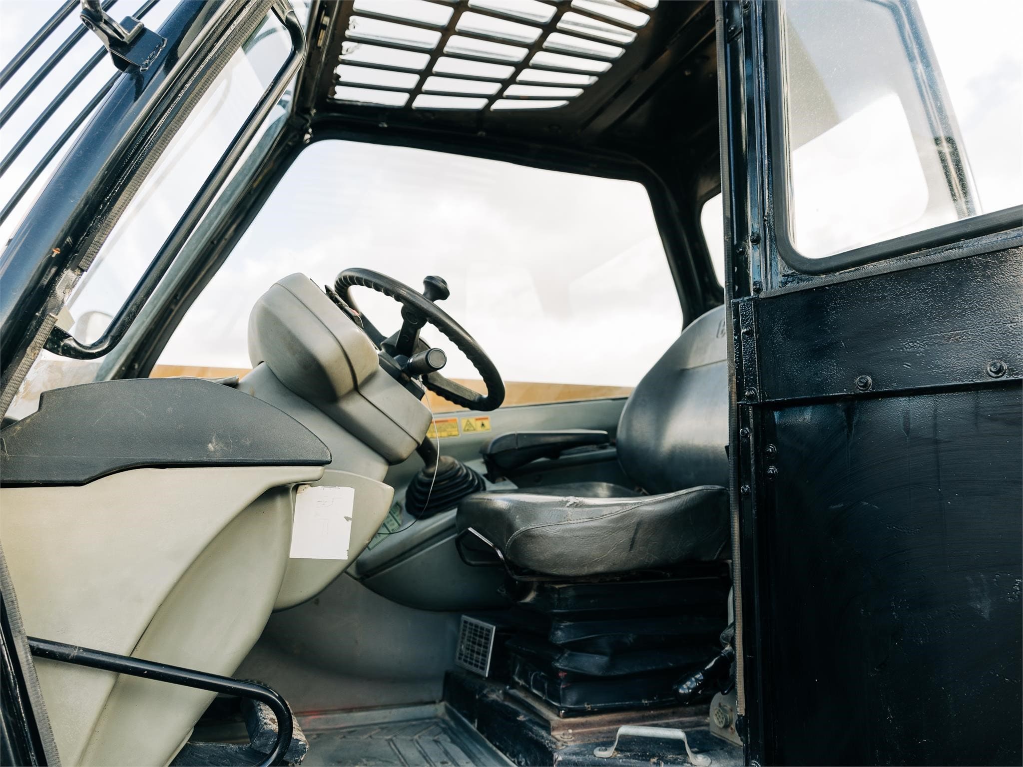 2006 CATERPILLAR TH460B for sale $31,300