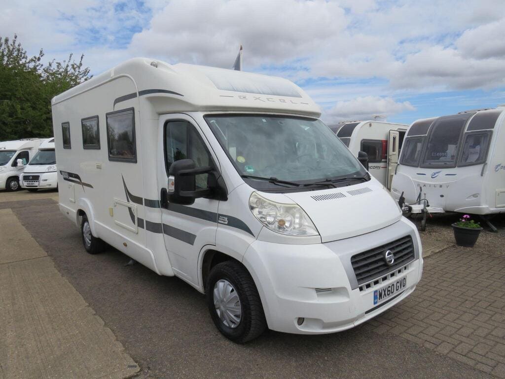 2010 Auto-Trail Excel 670B Fixed Bed LEFT HAND DRIVE — photo 2