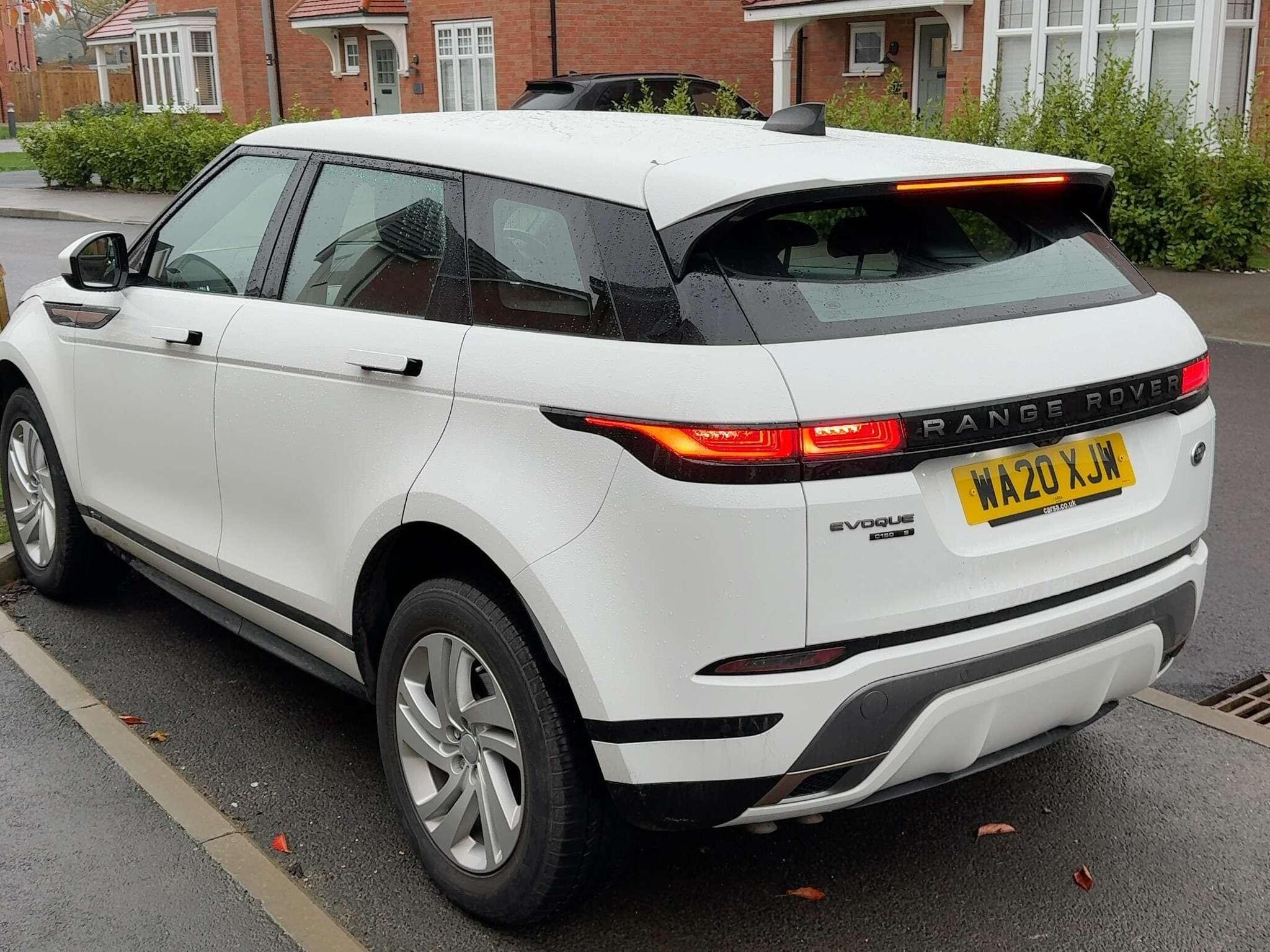 2020 Range Rover Evoque R-Dynamic | Stan Motors Ltd