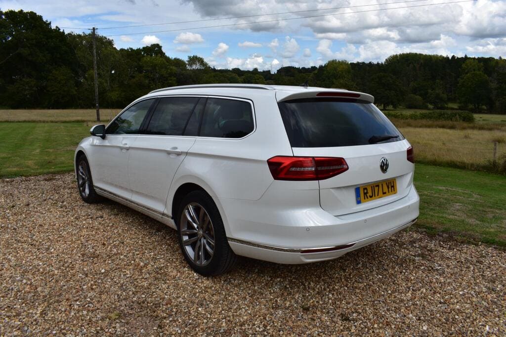 2017 Volkswagen Passat 1.6 TDI GT DSG Euro 6 
 — photo 2