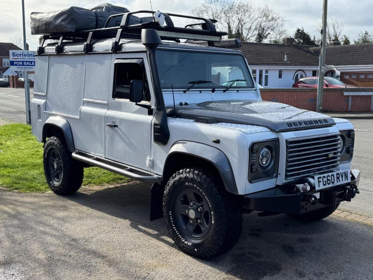 2011 Land Rover Defender 110 2.4 — photo 2
