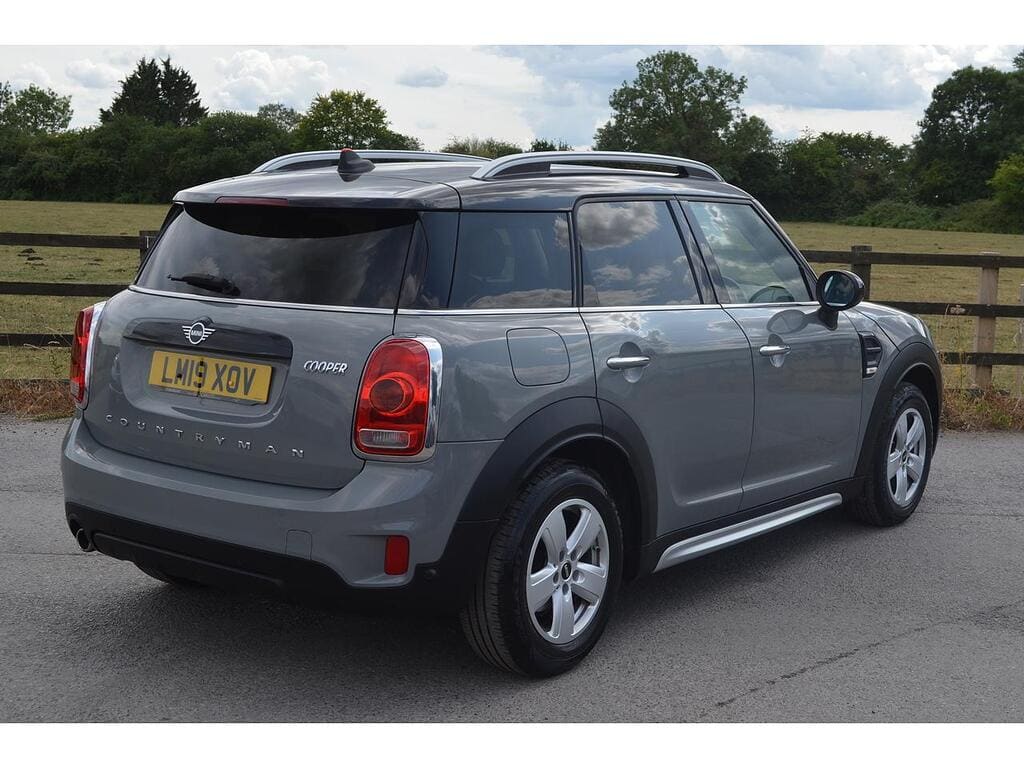 2019 MINI Countryman 1.5 Cooper Classic Steptronic — photo 2