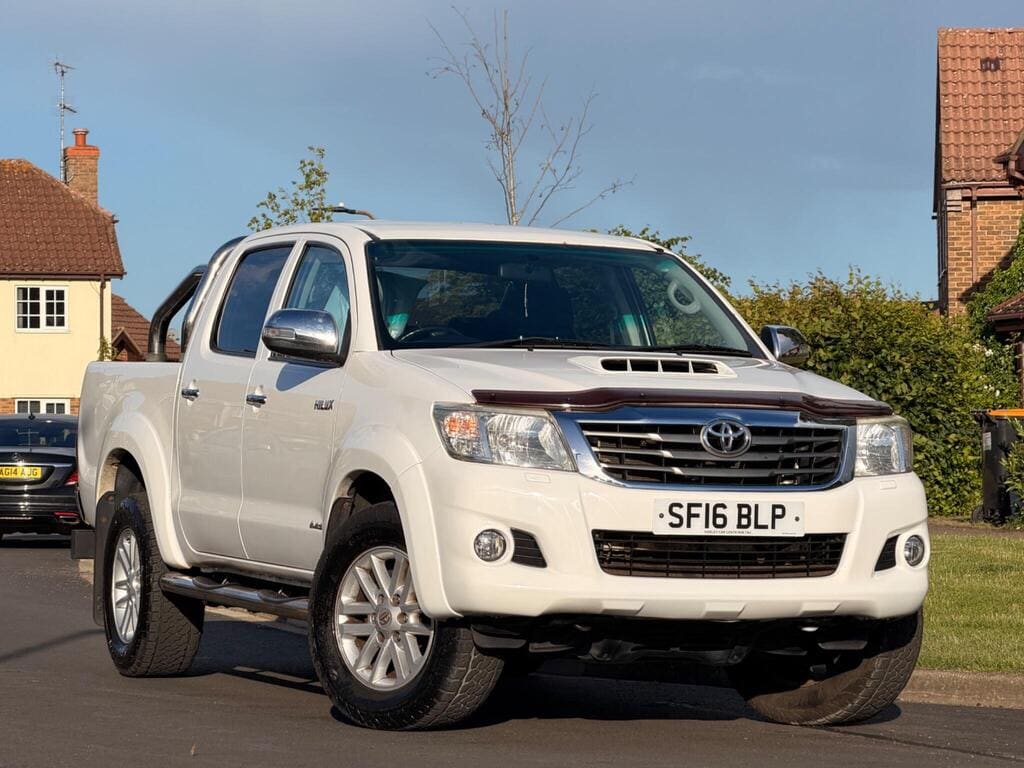 2016 Toyota Hilux 3.0 D-4D Invincible Auto 4WD Euro 5 4dr