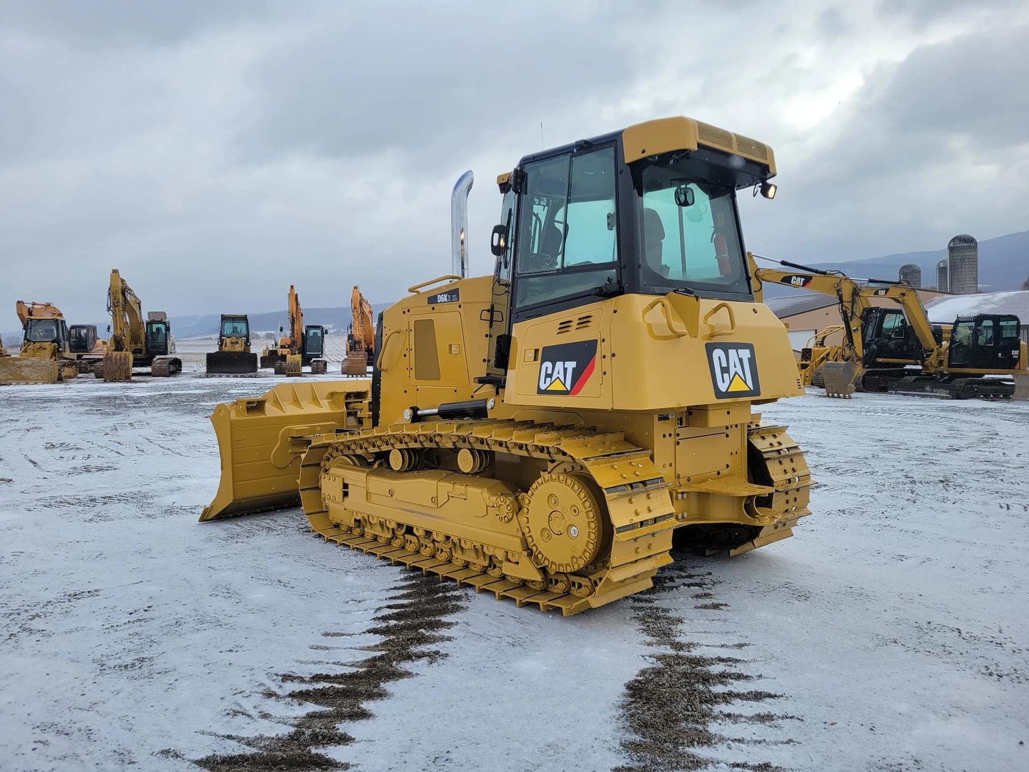 2015 CATERPILLAR D6K2 XL for sale $48,500