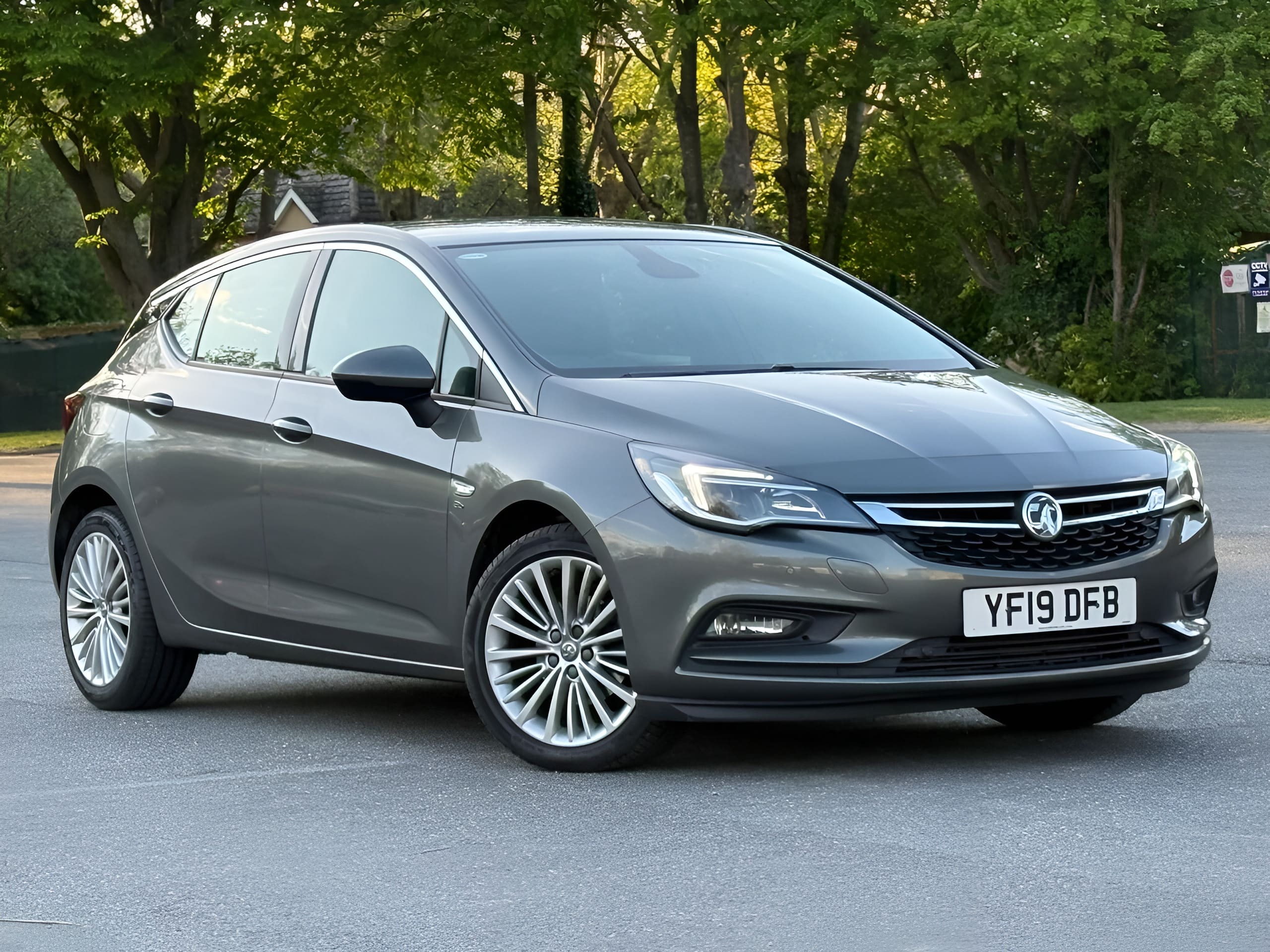 2019 Vauxhall Astra 1.4i Turbo Elite Nav Auto