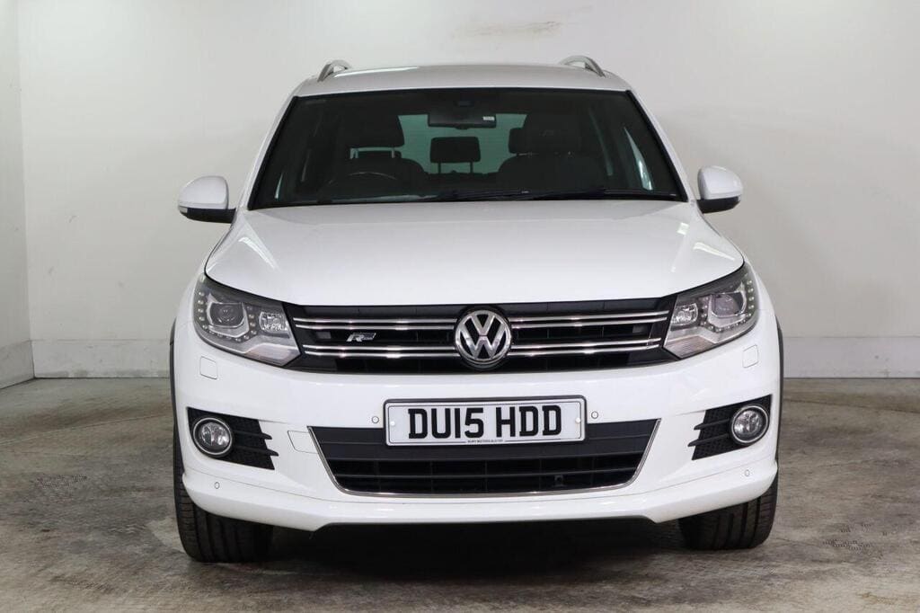 2015 Volkswagen Tiguan 2.0 TDI R-Line DSG 4WD — photo 2