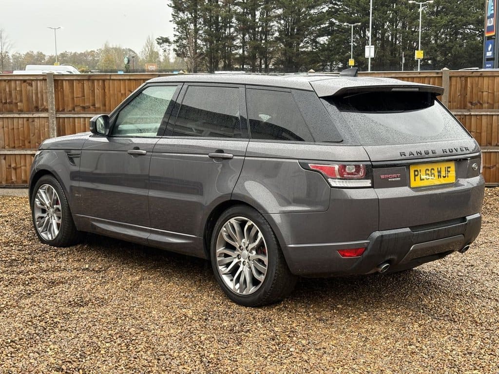 2017 LAND ROVER RANGE ROVER SPORT 3.0 SD V6 HSE Dynamic — photo 3