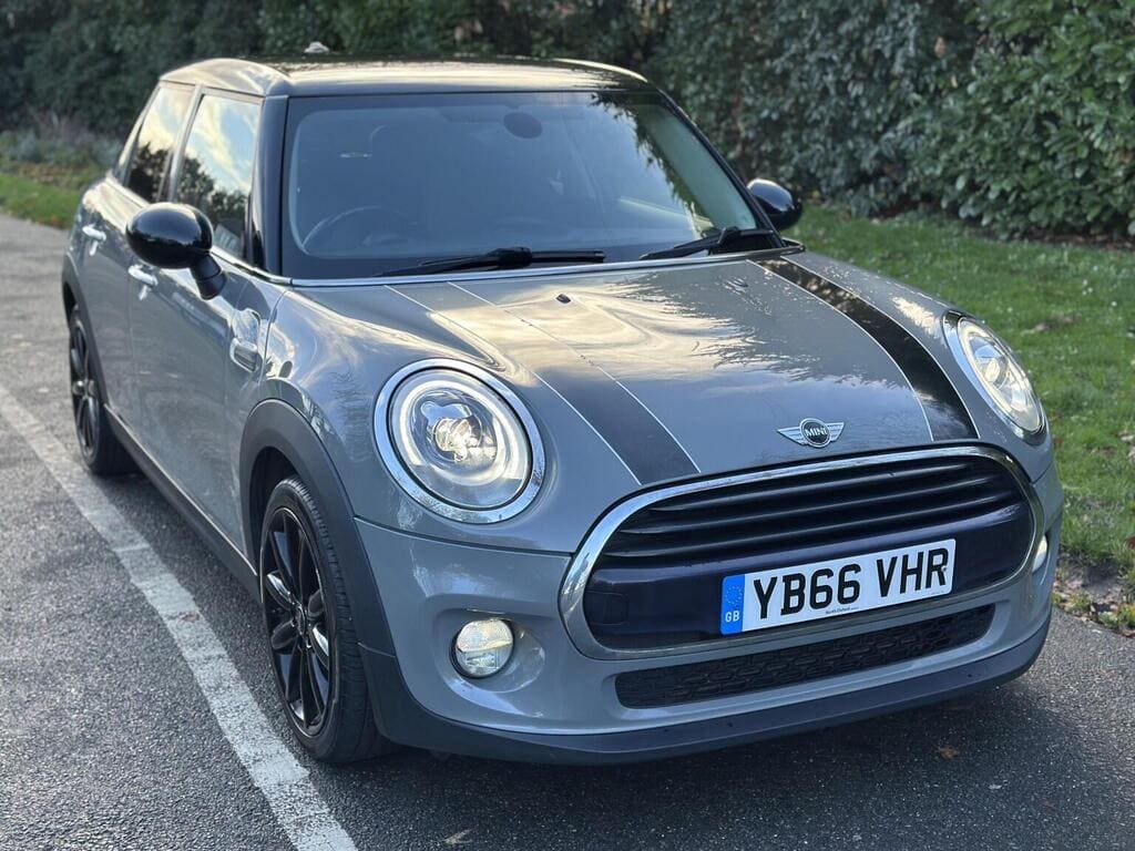 2017 MINI Hatch