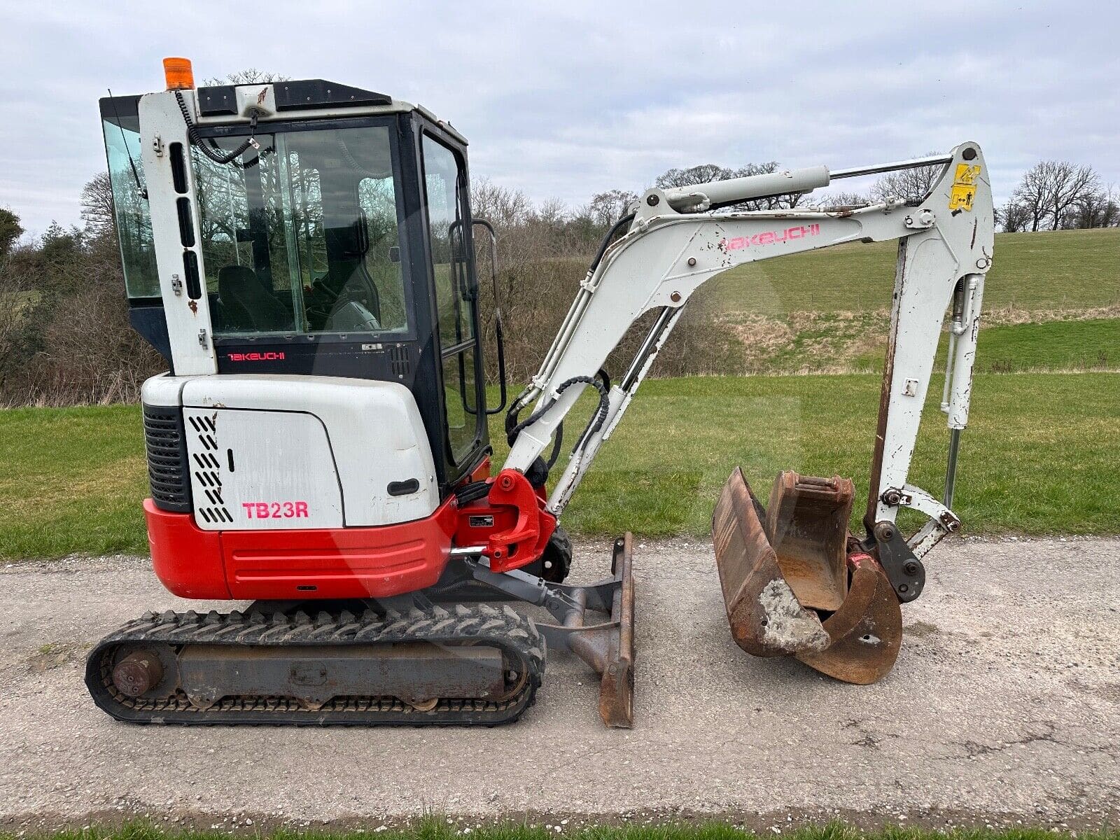 2007 Takeuchi TB23R