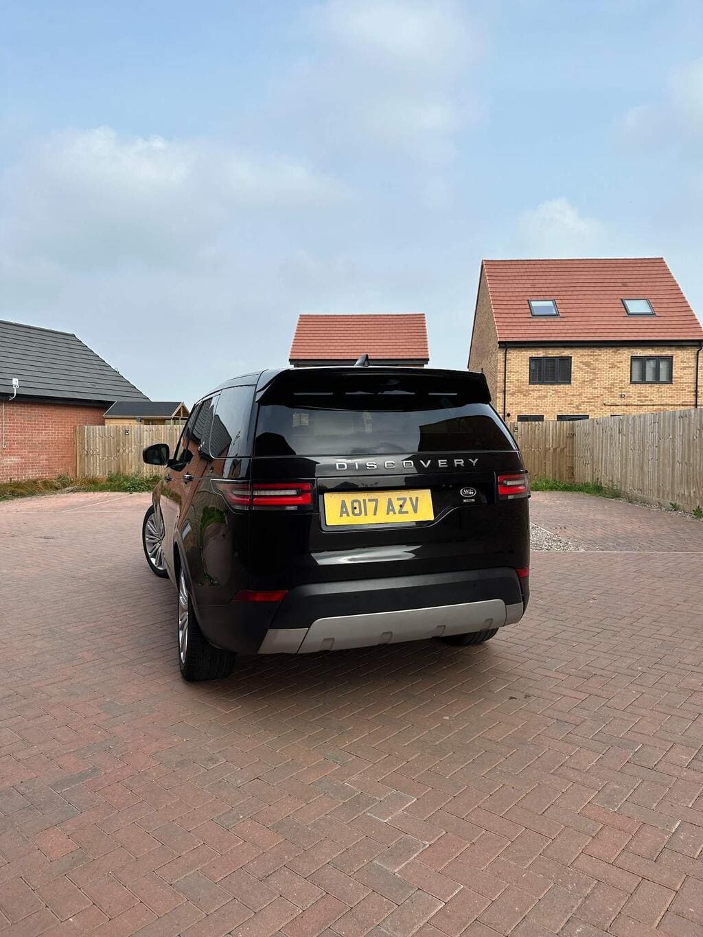 2017 Land Rover Discovery 2.0 SD4 HSE Auto 4WD Euro 6 — photo 3