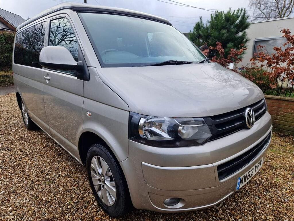 2013 Volkswagen Transporter 2.0 TDI T30 Highline Campervan — photo 2