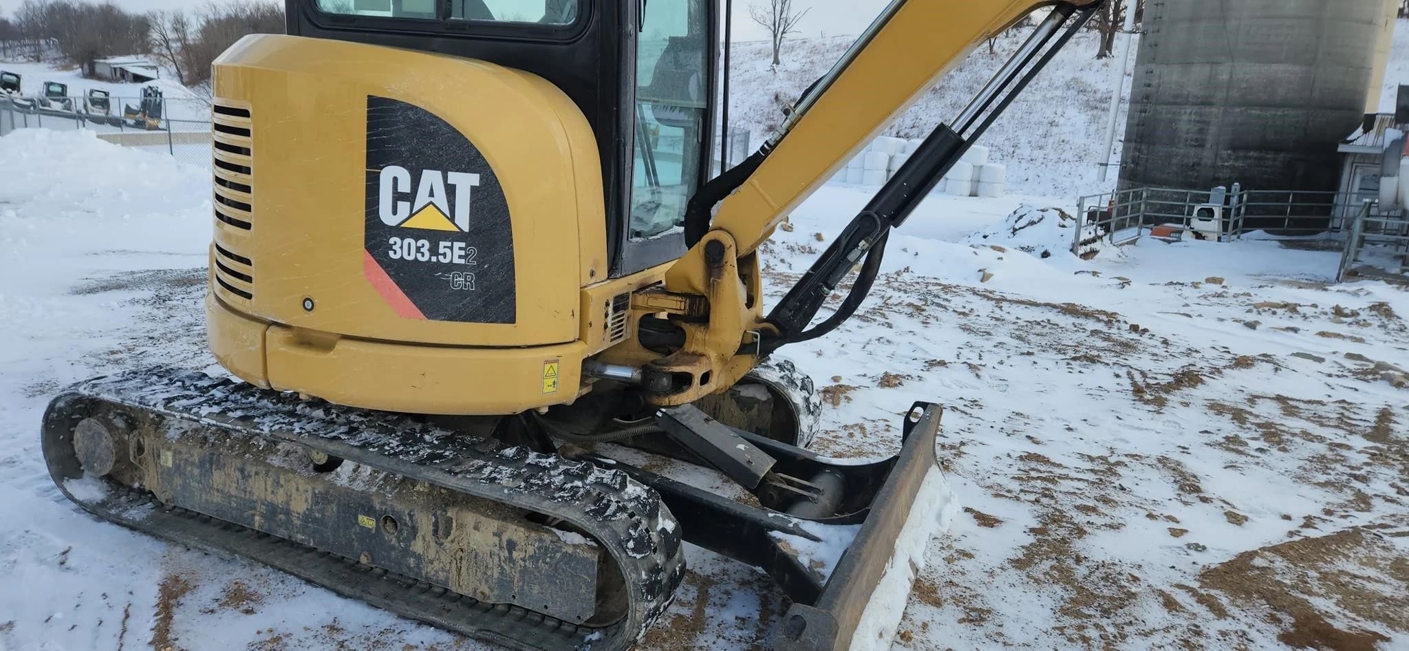 2016 CATERPILLAR 303.5E2 CR for sale $21,200