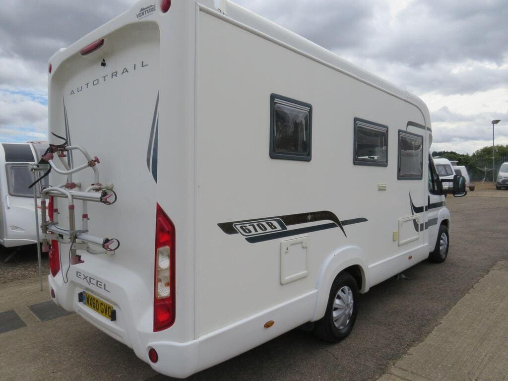 2010 Auto-Trail Excel 670B Fixed Bed LEFT HAND DRIVE — photo 3