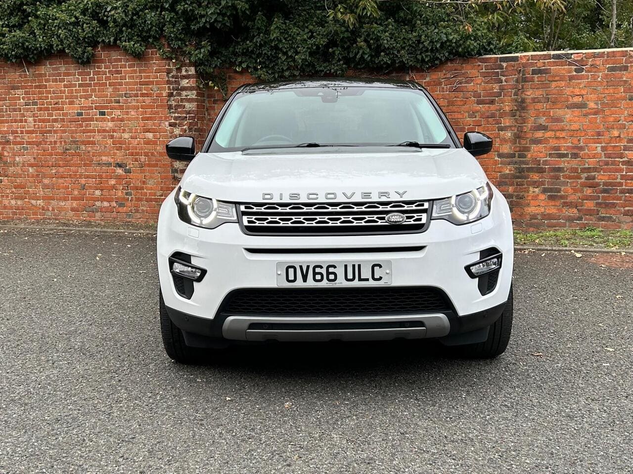 2016 Land Rover Discovery Sport 2.0 — photo 2