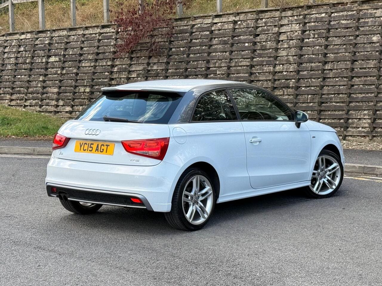 **2015 Audi A1 1.4 TFSI CoD S Line Sportback S Tronic Automatic Euro 6** — photo 3