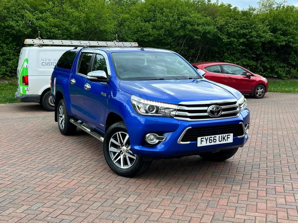2017 Toyota Hilux 2.4 D-4D Invincible 4WD