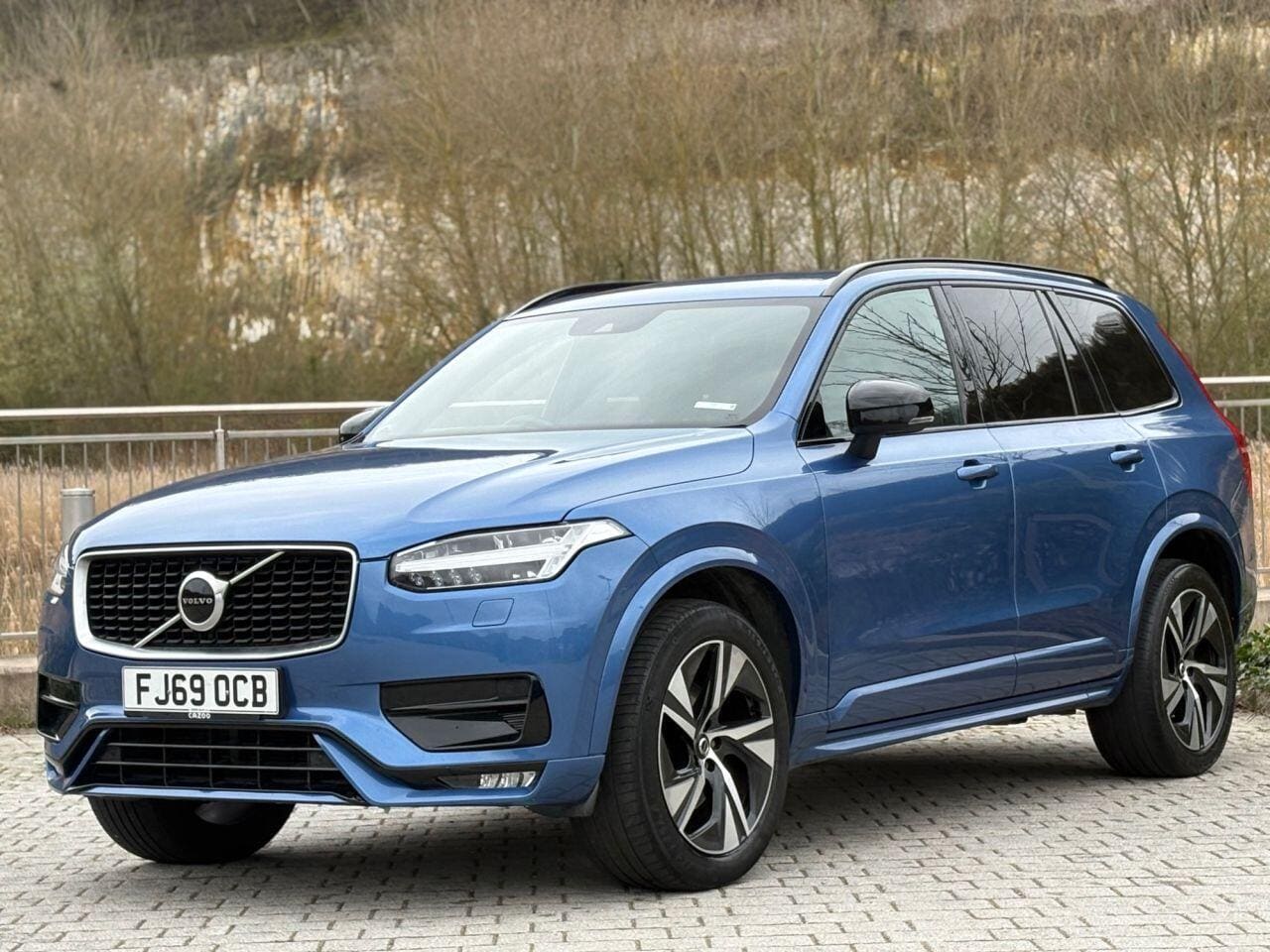 2019 Volvo XC90 2.0 B5 MHEV R-Design — photo 3