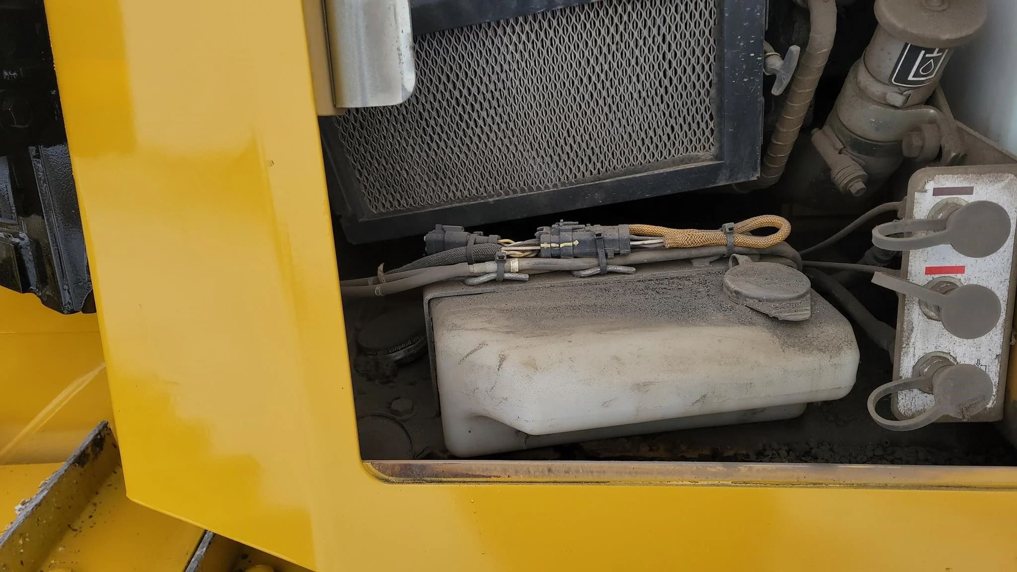 2015 CATERPILLAR D6K2 XL for sale $48,500