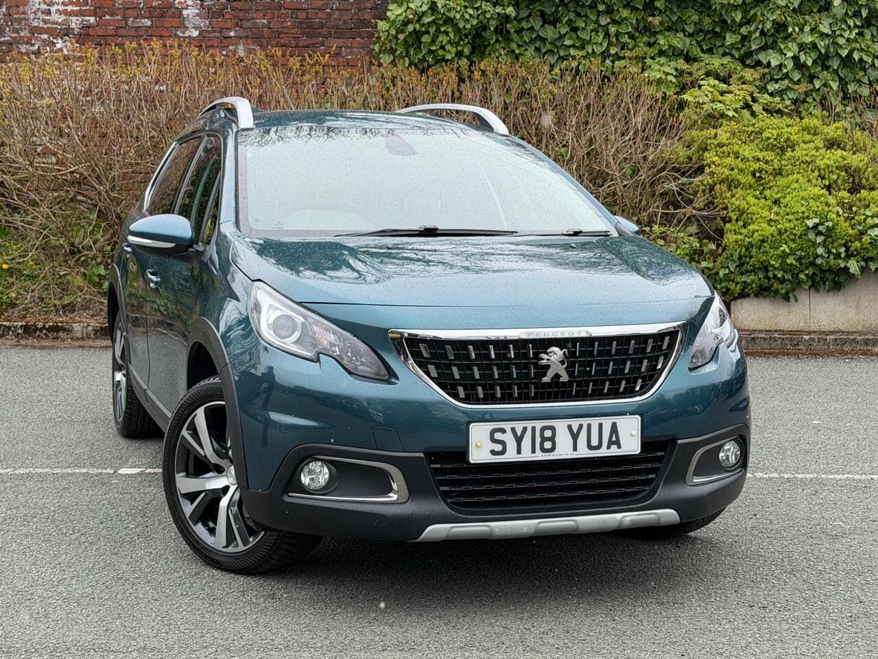 2018 Peugeot 2008 1.2 PureTech — photo 2