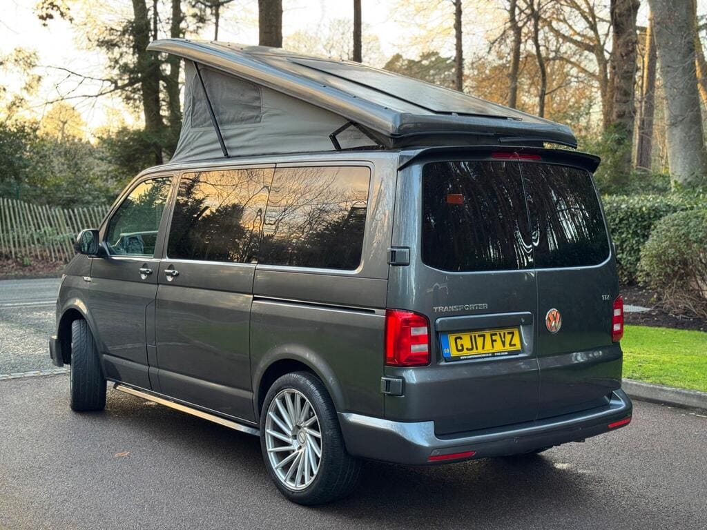 2017 Volkswagen T6 Campervan 2.0 TDI T28 BlueMotion — photo 2