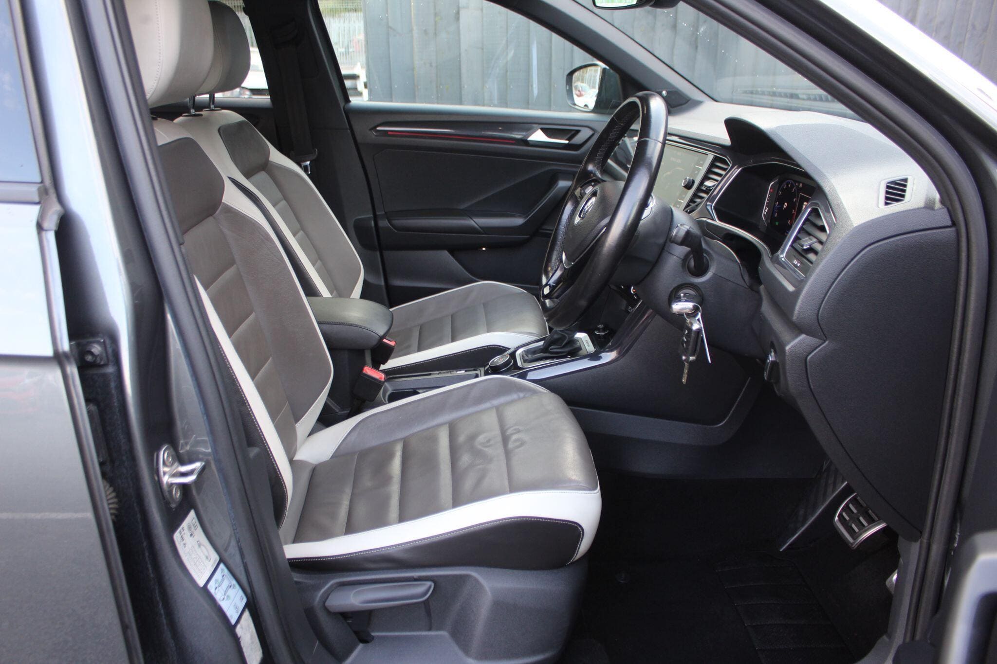 2018 Volkswagen T-Roc 2.0 TSI — photo 3