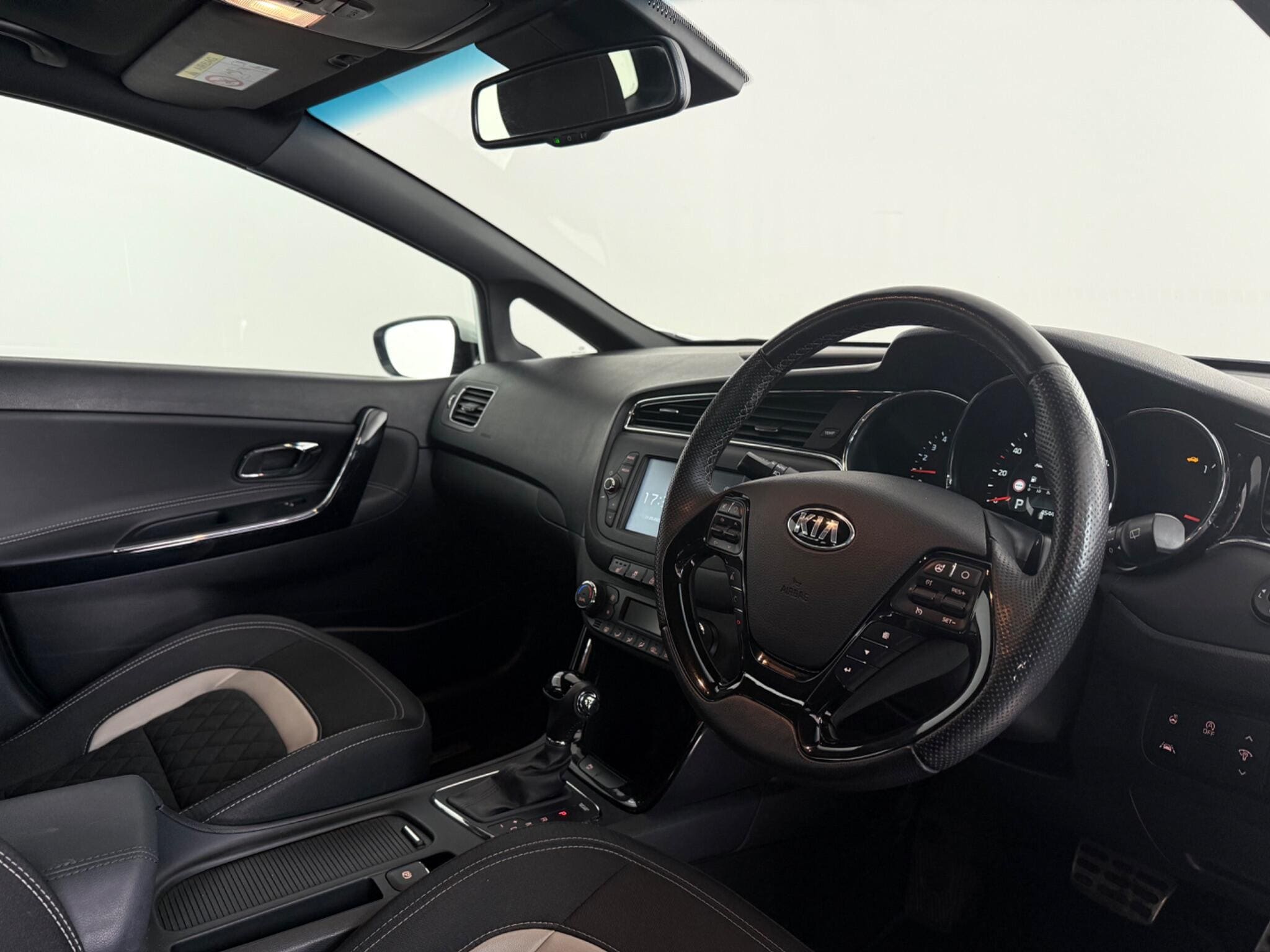 2018 Kia Ceed 1.6 CRDi GT-Line S Sportswagon DCT — photo 2