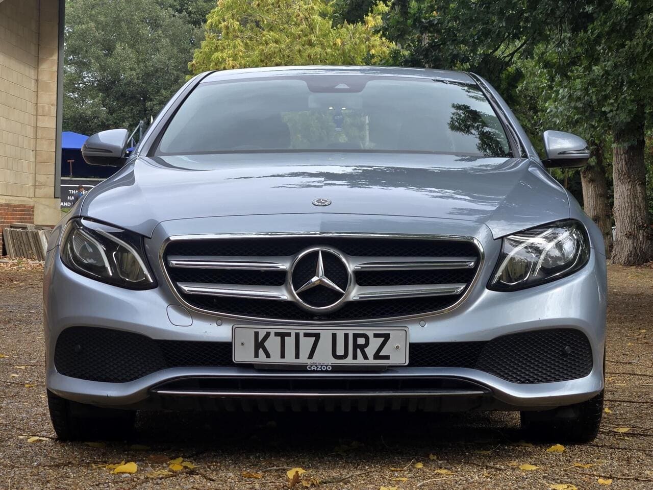 2017 Mercedes-Benz E Class 2.0 E220d — photo 2
