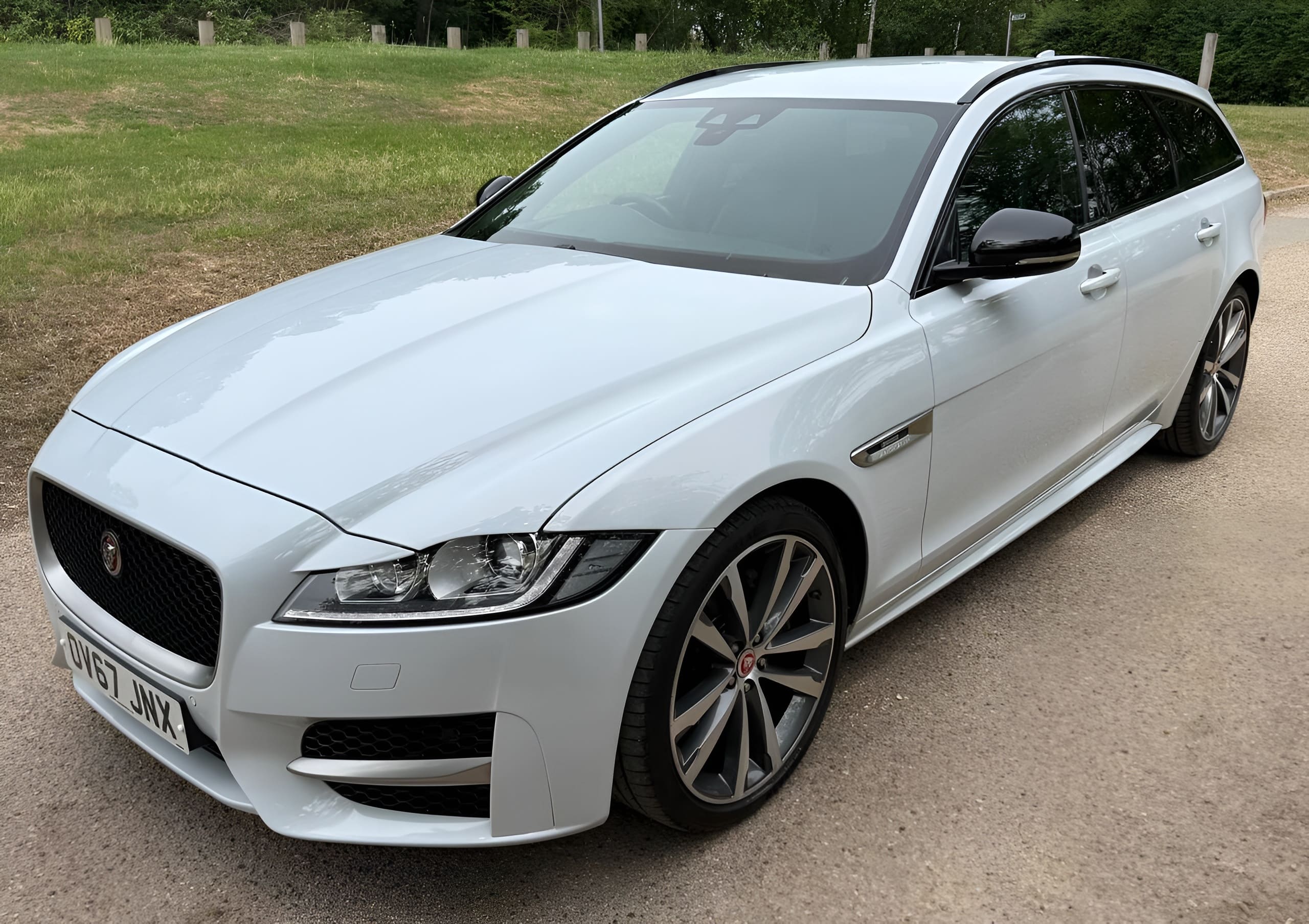 2017 Jaguar XF 2.0d R-Sport Sportbrake Auto