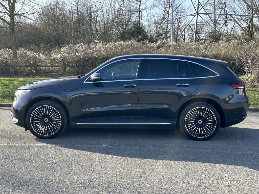 2021 MERCEDES-BENZ EQC 400 80kWh AMG Line — photo 2