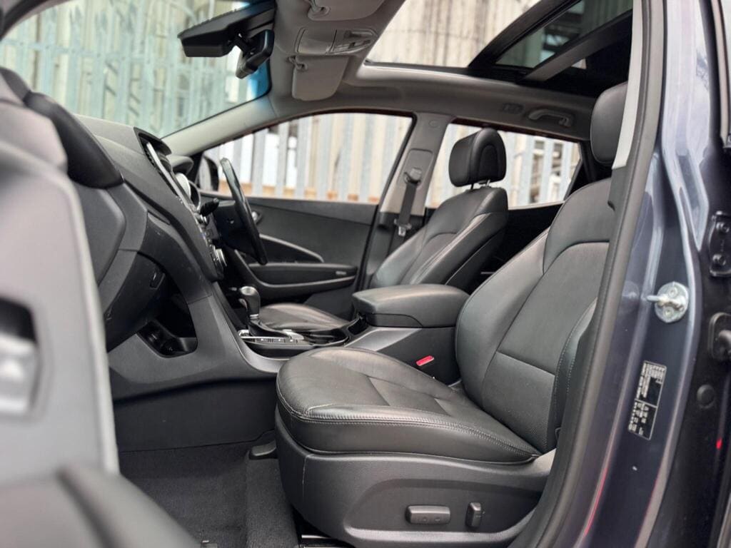 2015 Hyundai Santa Fe 2.2 CRDi Blue Drive Premium SE 7 Seat Auto 4WD Euro 6 — photo 3