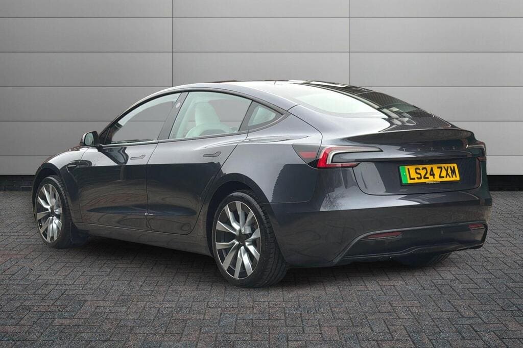 2024 Tesla Model 3 Auto RWD — photo 2