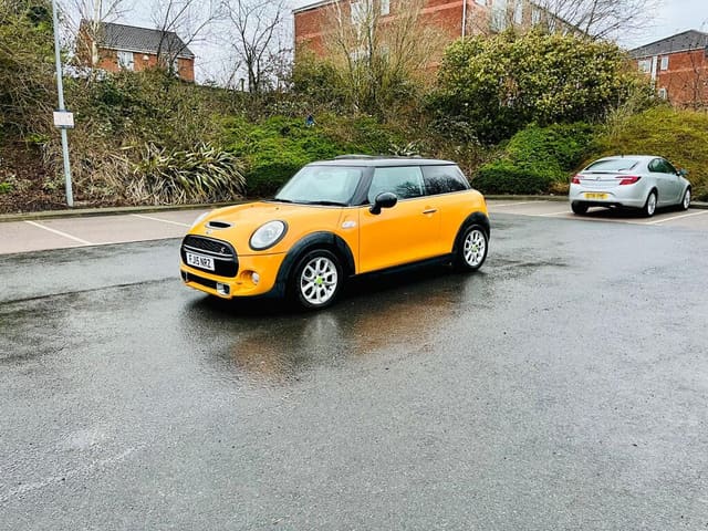 2015 MINI Cooper John Cooper Works