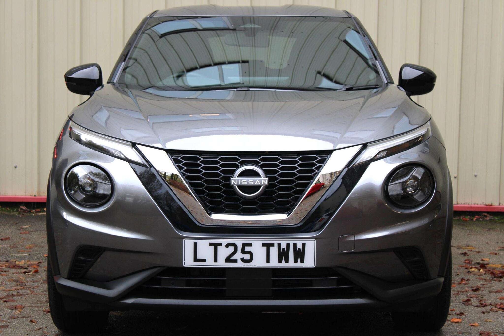 2025 Nissan Juke N-Connecta Auto — photo 2