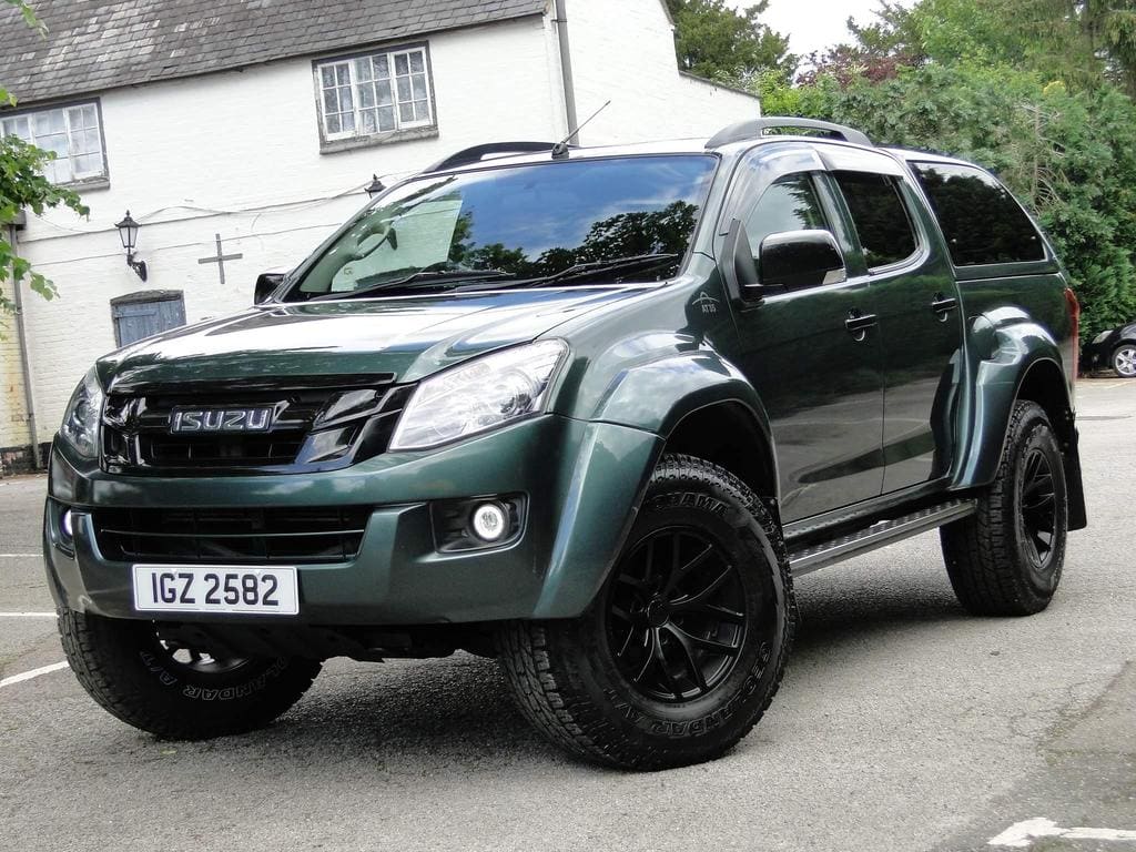 2017 Isuzu D-Max 2.5 TD AT35 Arctic Trucks 4x4 — photo 3