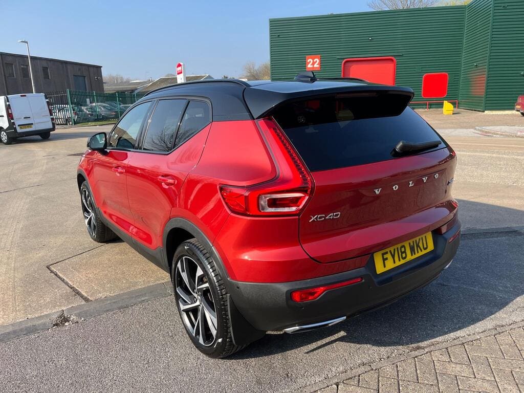 2018 Volvo XC40 2.0 D4 First Edition Auto AWD — photo 2